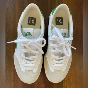 Veja Women’s Volley Canvas Sneaker